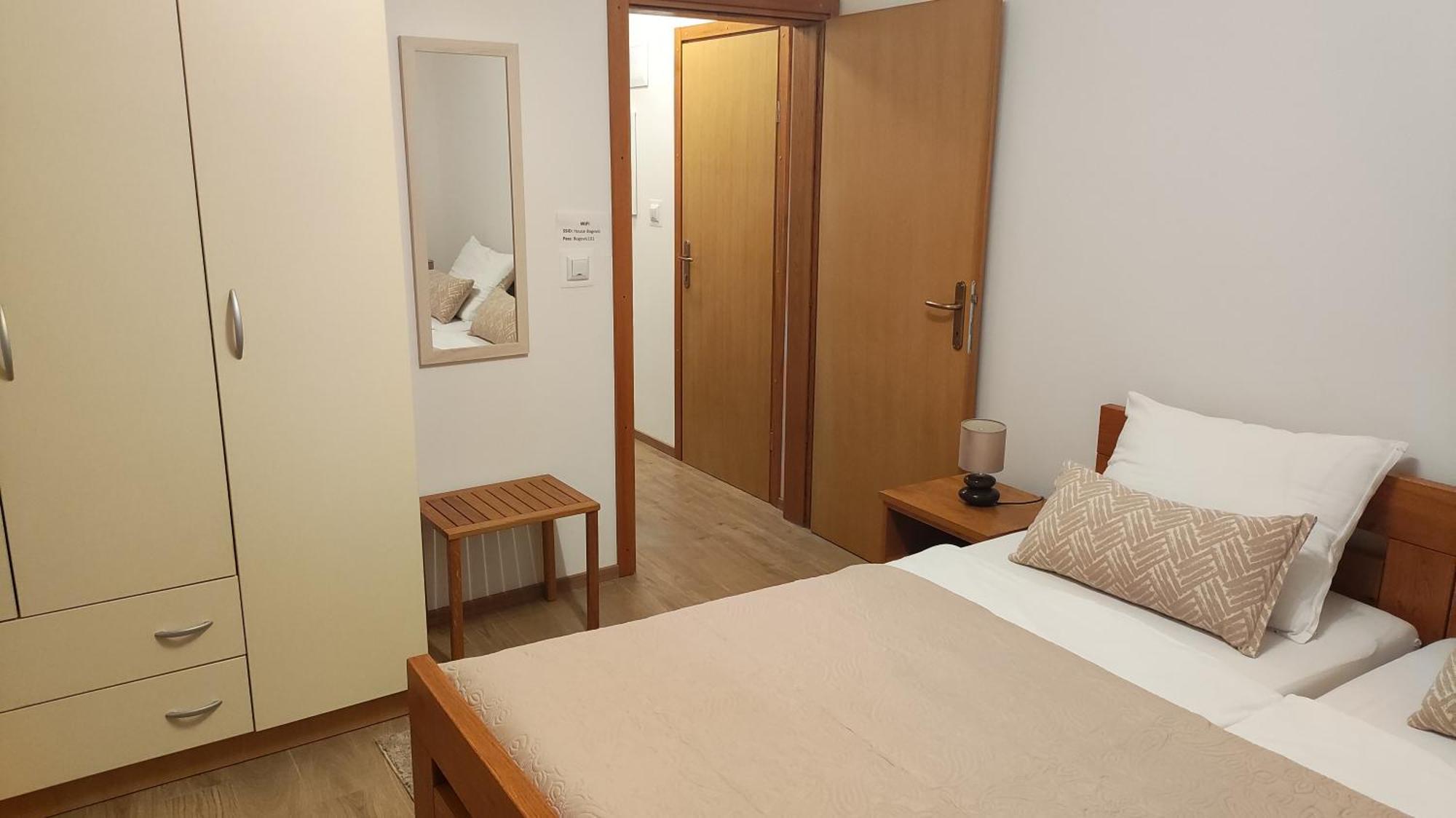 House Bogovic Apartment Karlovac Ngoại thất bức ảnh