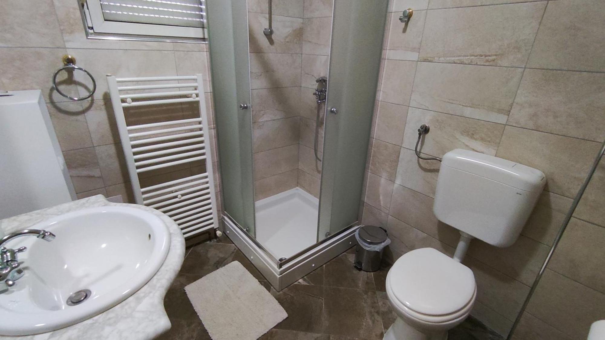 House Bogovic Apartment Karlovac Ngoại thất bức ảnh